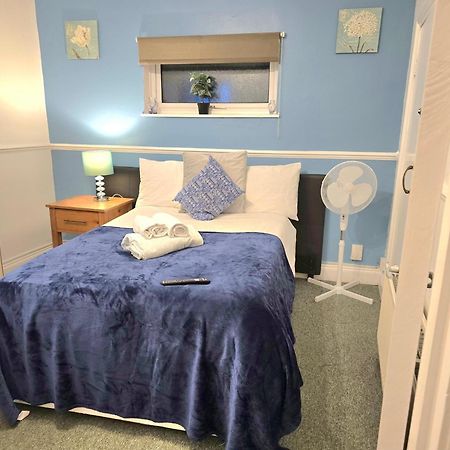 Gillings Villa -Perfect For Long & Short Stays Gillingham  Dış mekan fotoğraf