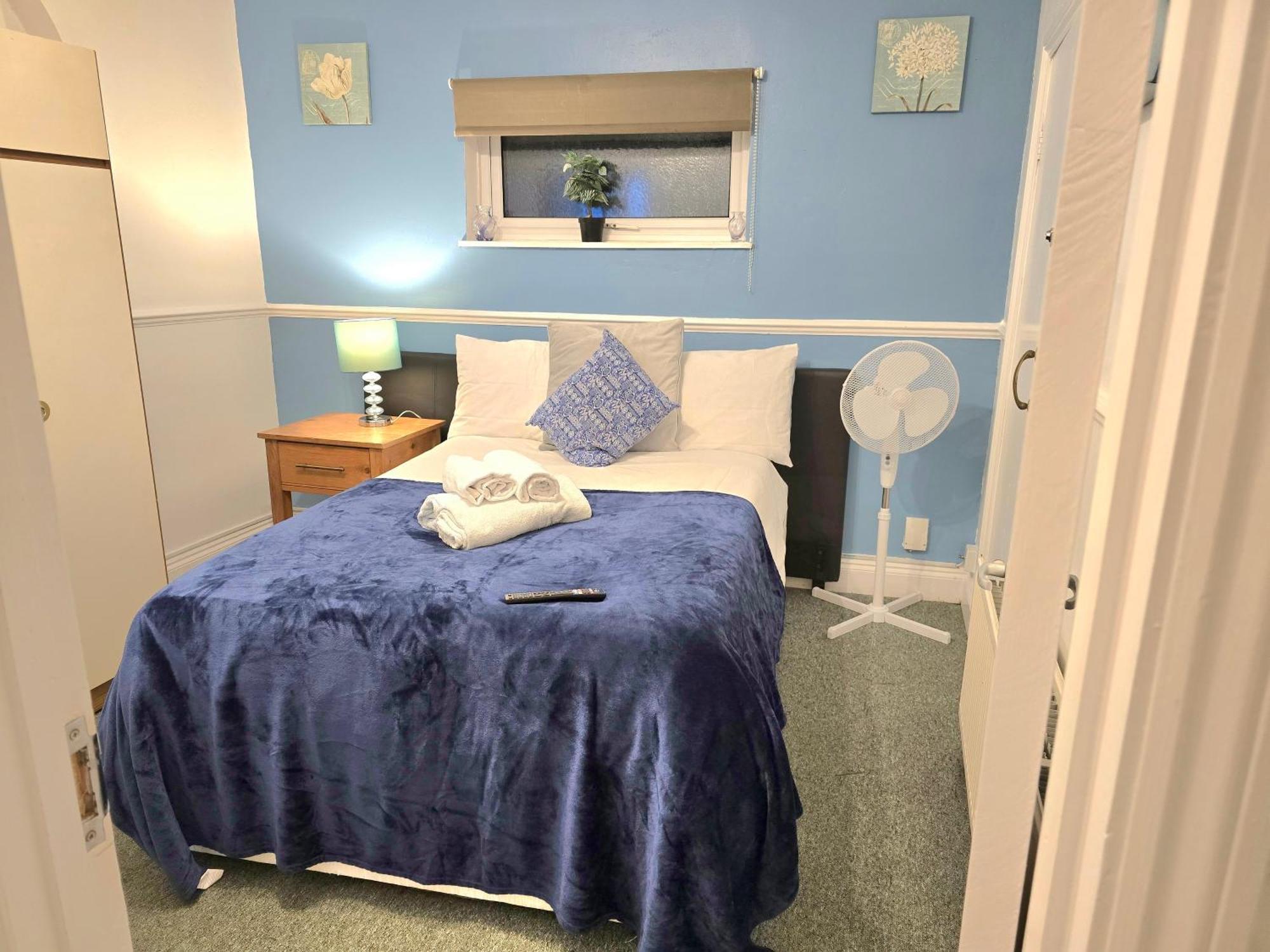 Gillings Villa -Perfect For Long & Short Stays Gillingham  Dış mekan fotoğraf